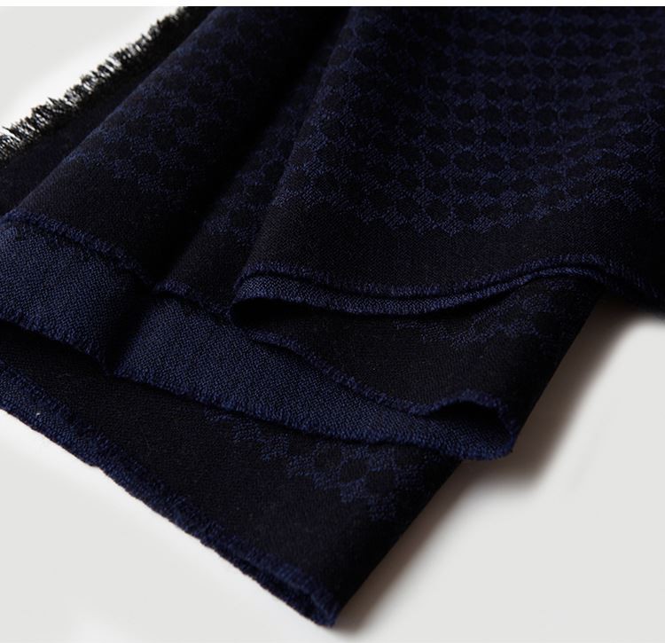 18305594864_184455879